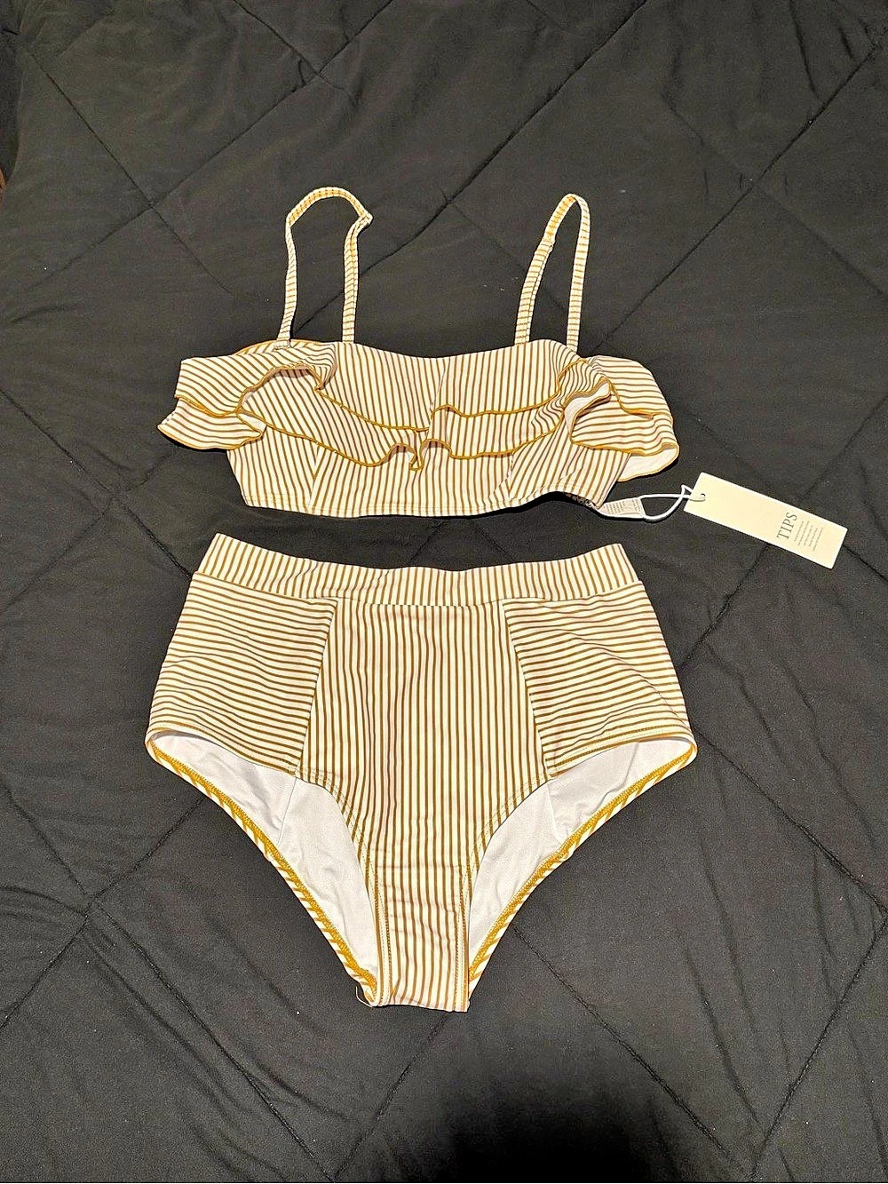Bikini Set Ruffle Bikinj Top & High Waisted Bikini Bottom Striped Bikink NWT NEW